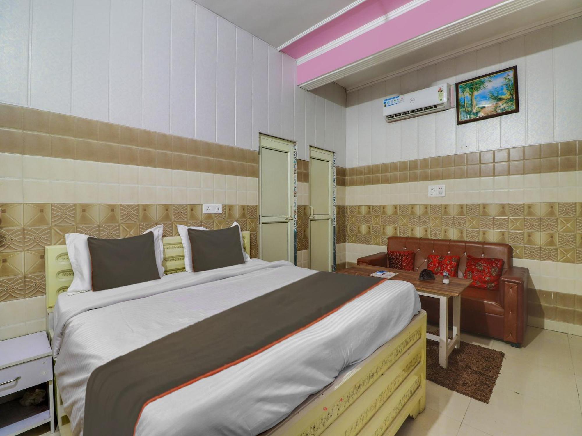 Collection O Paradise And Restaurant Hotel Kashipur Bagian luar foto